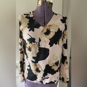Banana Republic Pale Pink Floral Bell Sleeve Blouse Size XXS Petite